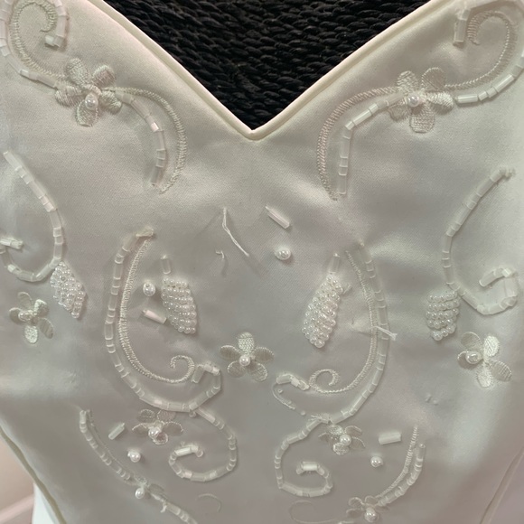 🚫SOLD🚫Size 12 Ivory Sample Wedding Dress With Train, Embroidery And Beading - Picture 11 of 12